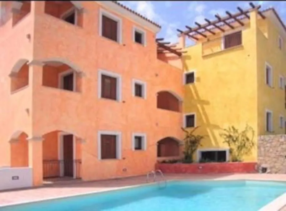Residence Dei Fiori Con Piscina サンタ・テレーザ・ガッルーラ
